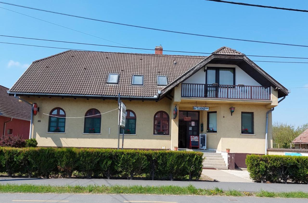 Bed and Breakfast Teke Panzió Körmend Exterior foto