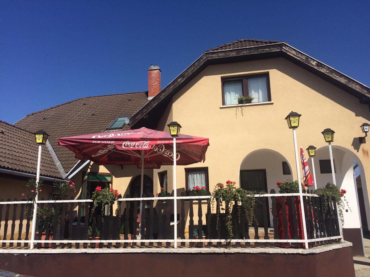 Bed and Breakfast Teke Panzió Körmend Exterior foto